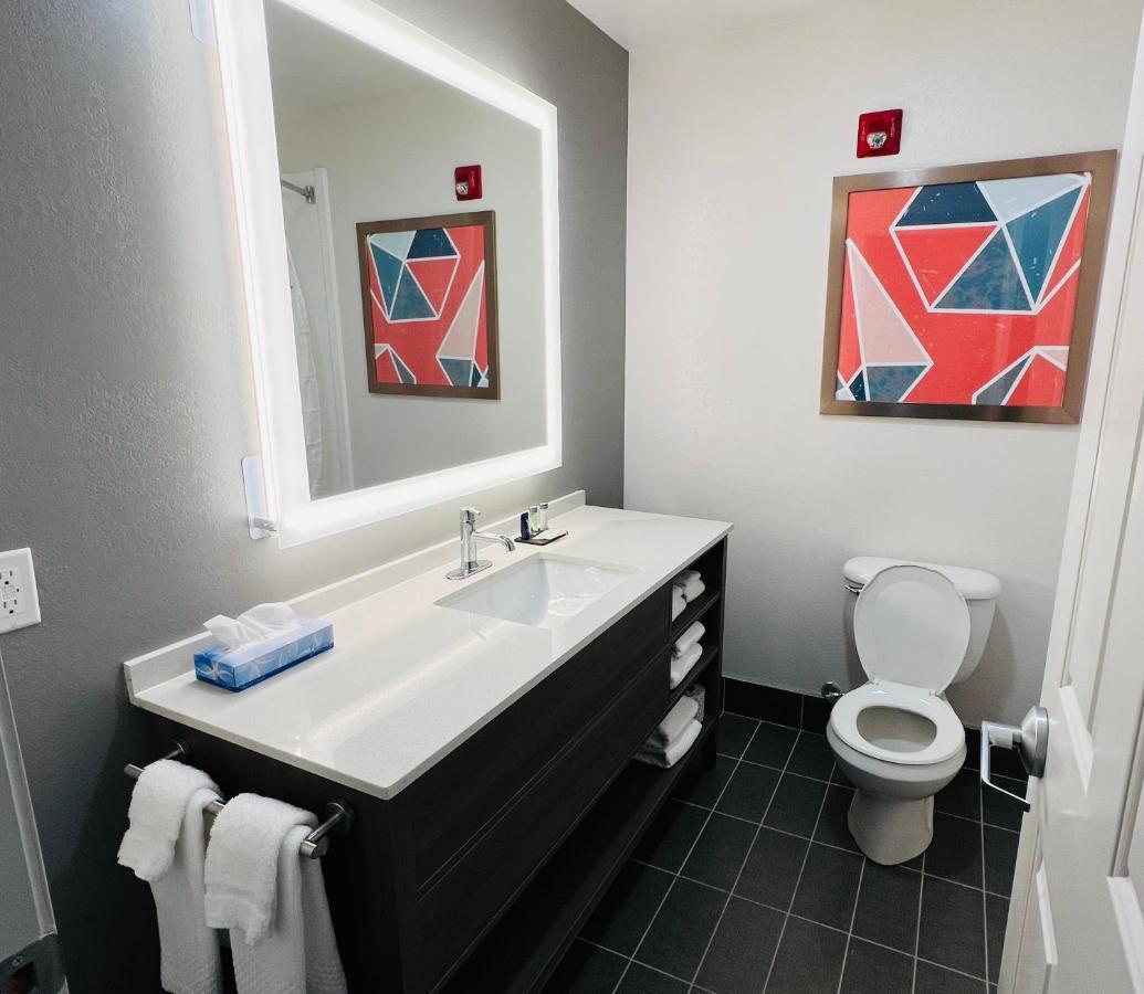 Comfort Inn Эмпория Экстерьер фото