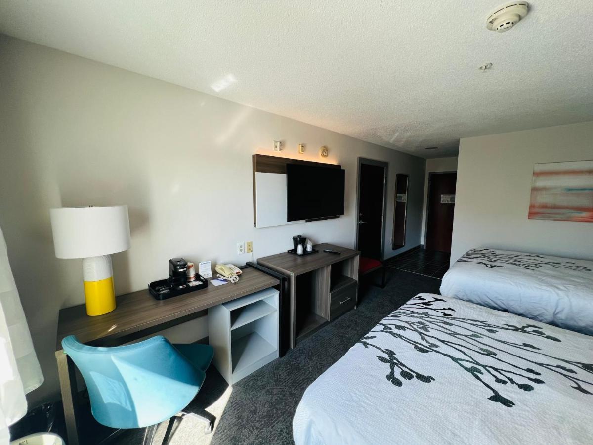 Comfort Inn Эмпория Экстерьер фото