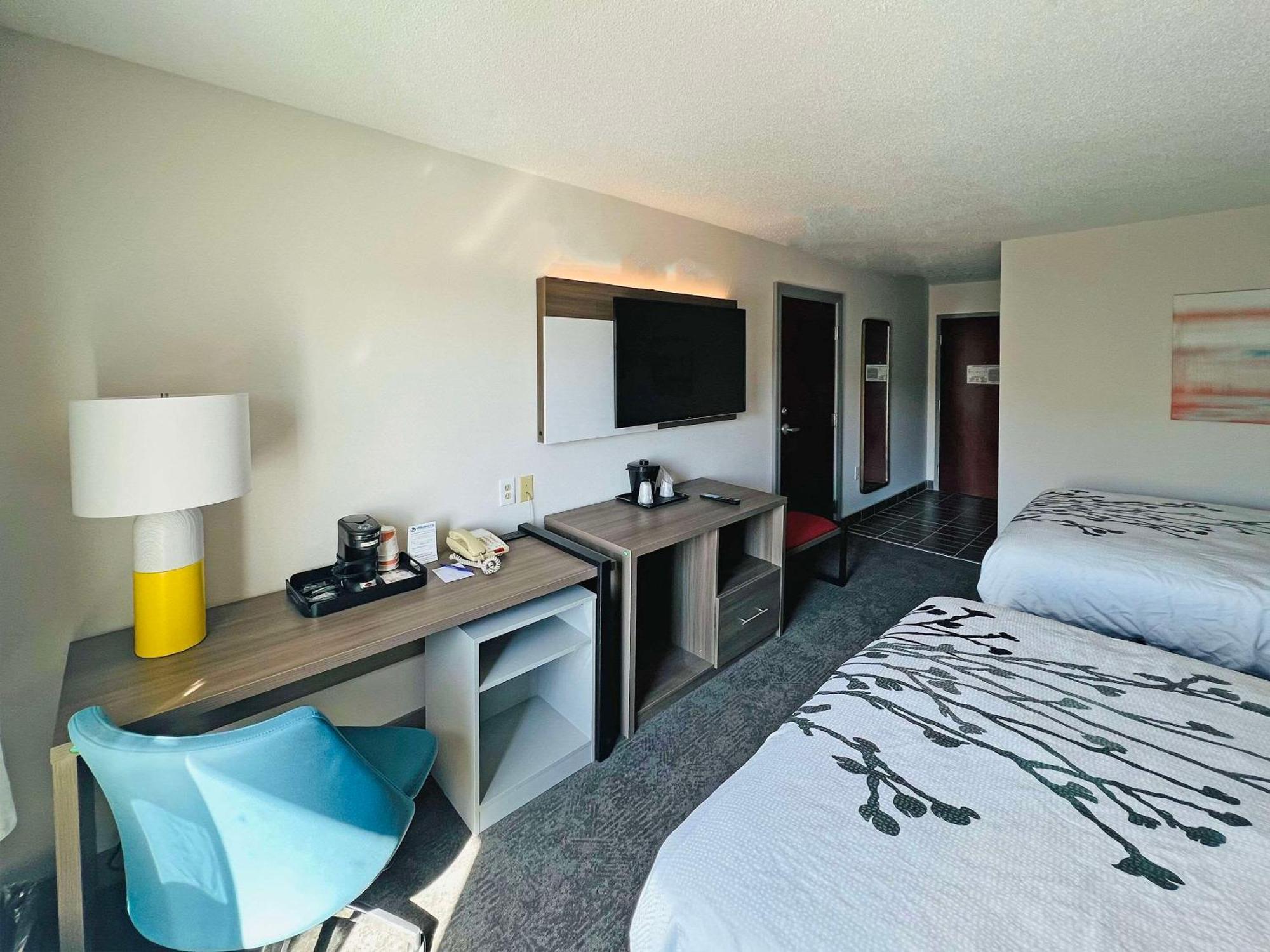 Comfort Inn Эмпория Экстерьер фото