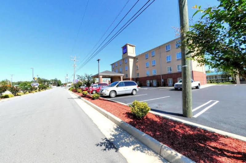 Comfort Inn Эмпория Экстерьер фото